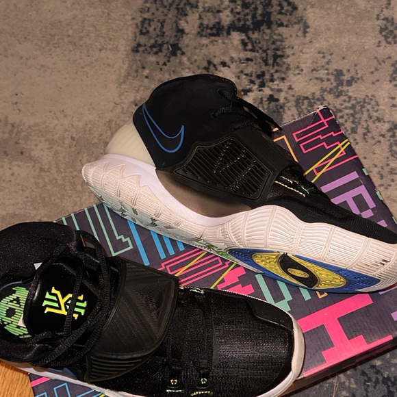 Nike sneaker men size11 smoke free and pet free home in original box - Picture 3 of 9